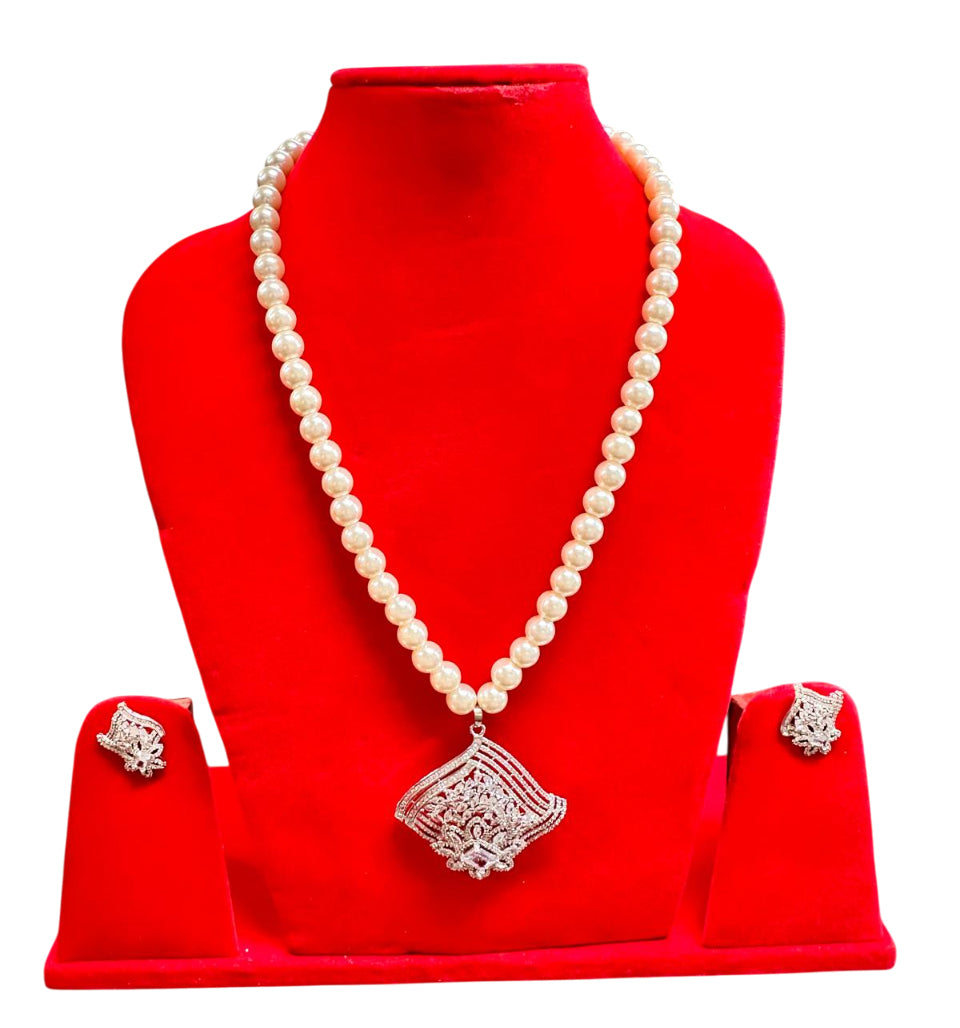 Moti Necklace with Earrings